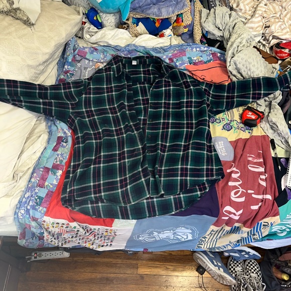 🚨🚨LAST CHANCE 🚨🚨 3 for $15 Plaid Button-Down Shirt - Picture 2 of 7